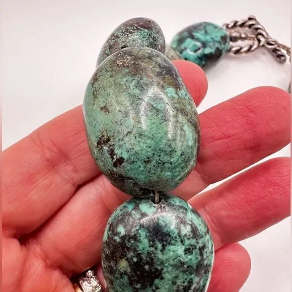 16” of polished chunks of green turquoise statement necklace with 925 hardware! - Picture 4 of 9